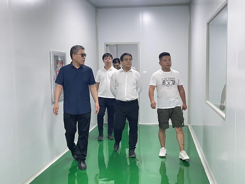 石嘴山市惠農區委副書記、區長馬仲武 蒞臨寧夏興康恒潤農業科技發展有限公司指導工作